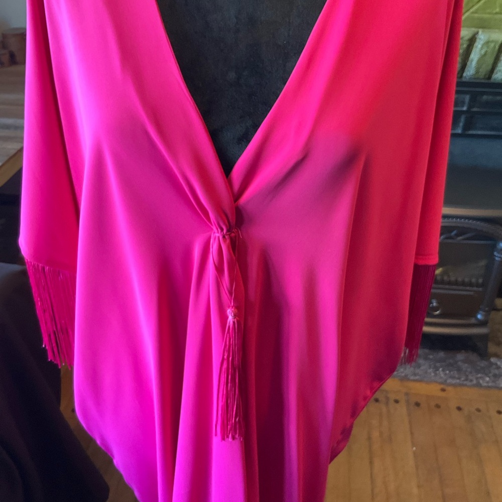 Vibrant Fringed and Tasseled Pink Kaftan - Picture 2 of 4